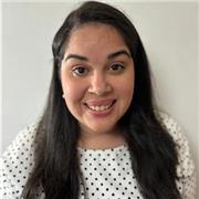 Profesora de inglés, enseño a estudiantes de diversos niveles.